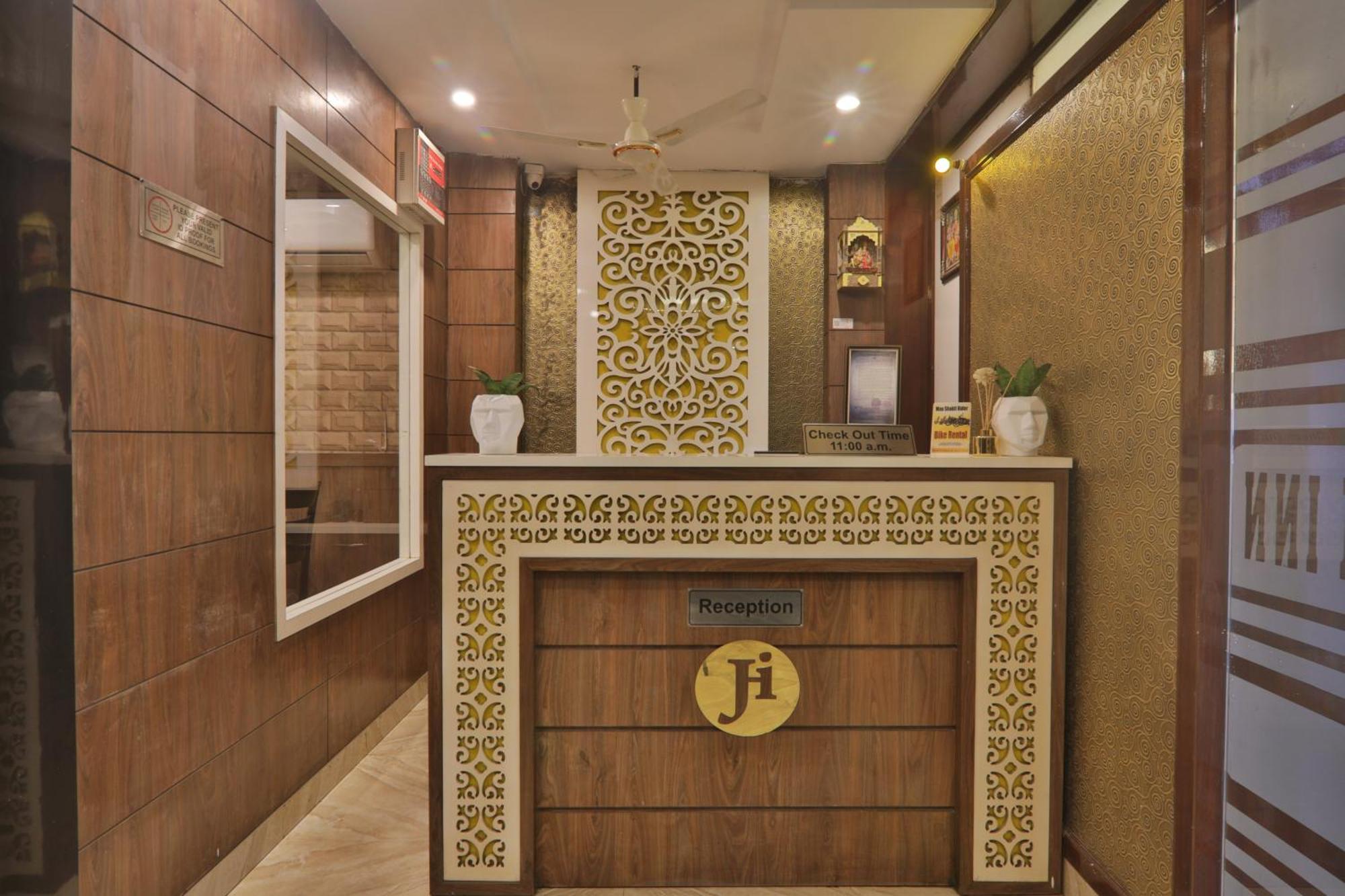 Hotel Janki Inn Sigra 2 Km From Kashi Vishwanath Dham Varanasi Ngoại thất bức ảnh